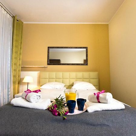 Pcd Aparthotel Ochota Varsó Kültér fotó
