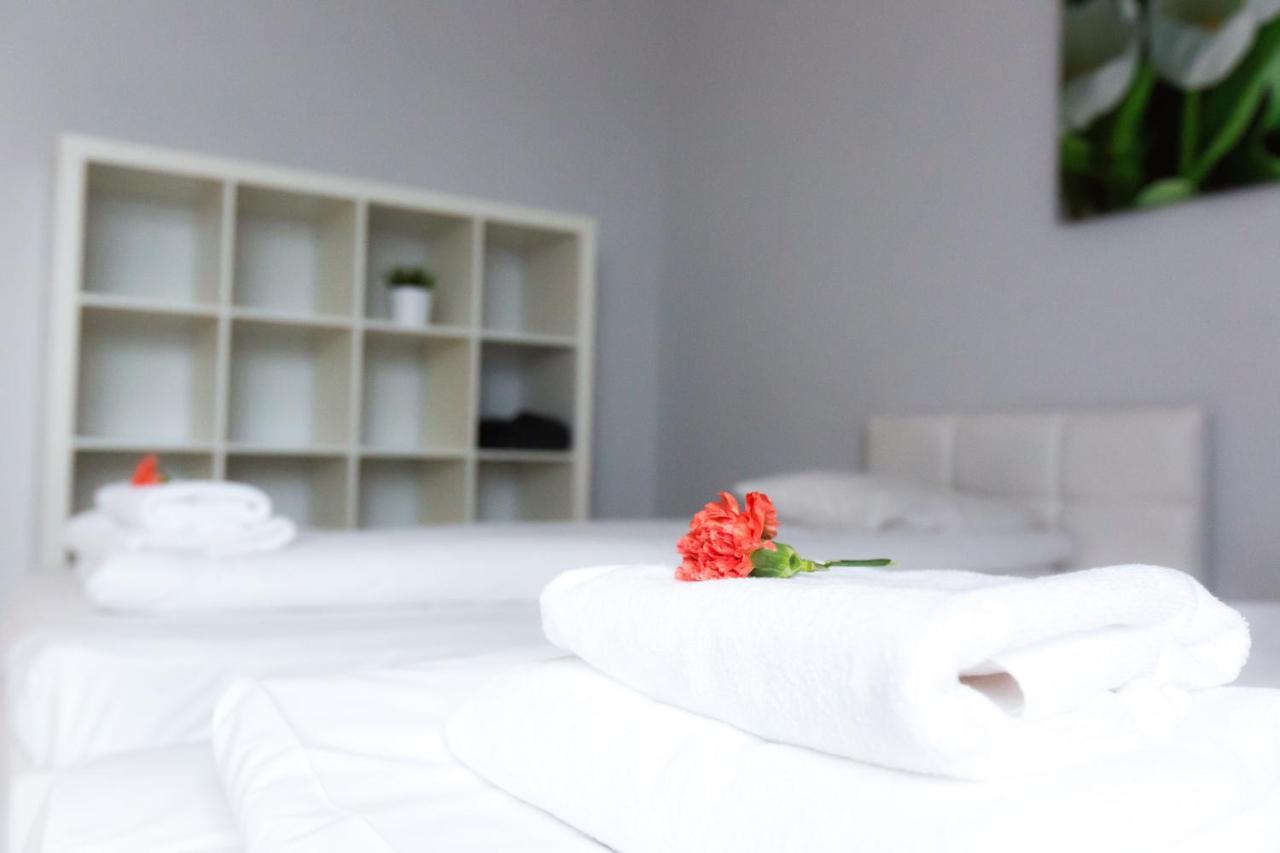 Pcd Aparthotel Ochota Varsó Kültér fotó