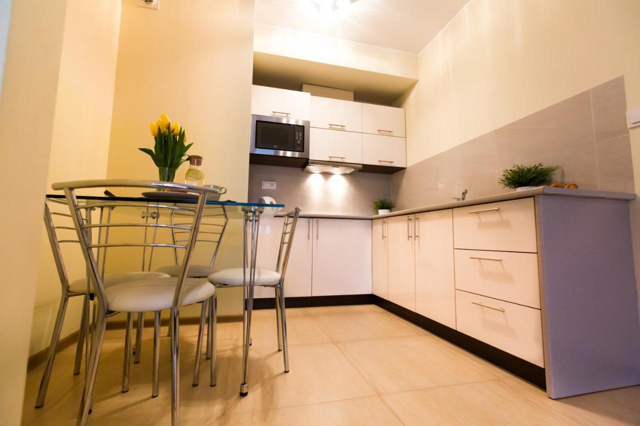 Pcd Aparthotel Ochota Varsó Kültér fotó