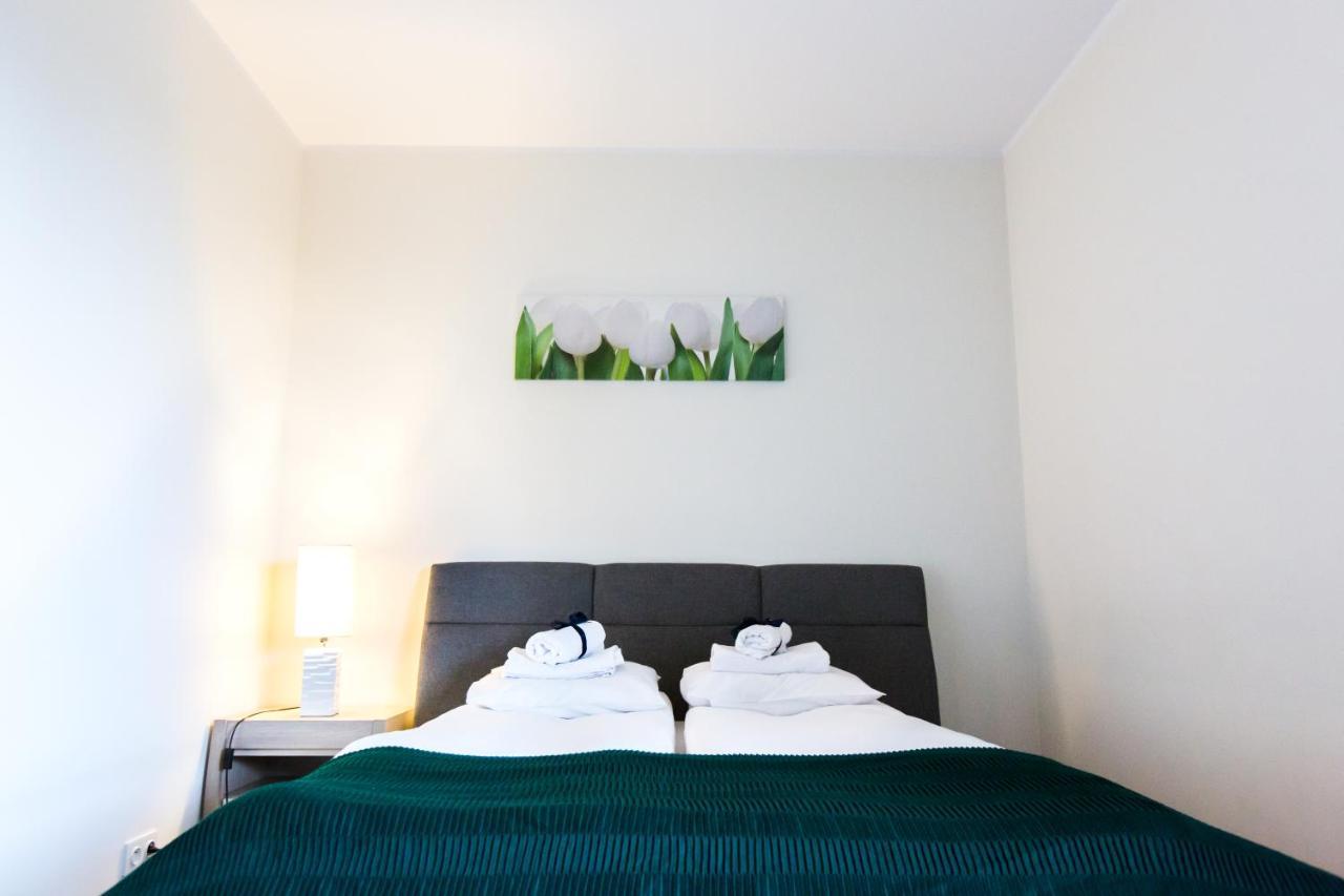 Pcd Aparthotel Ochota Varsó Kültér fotó