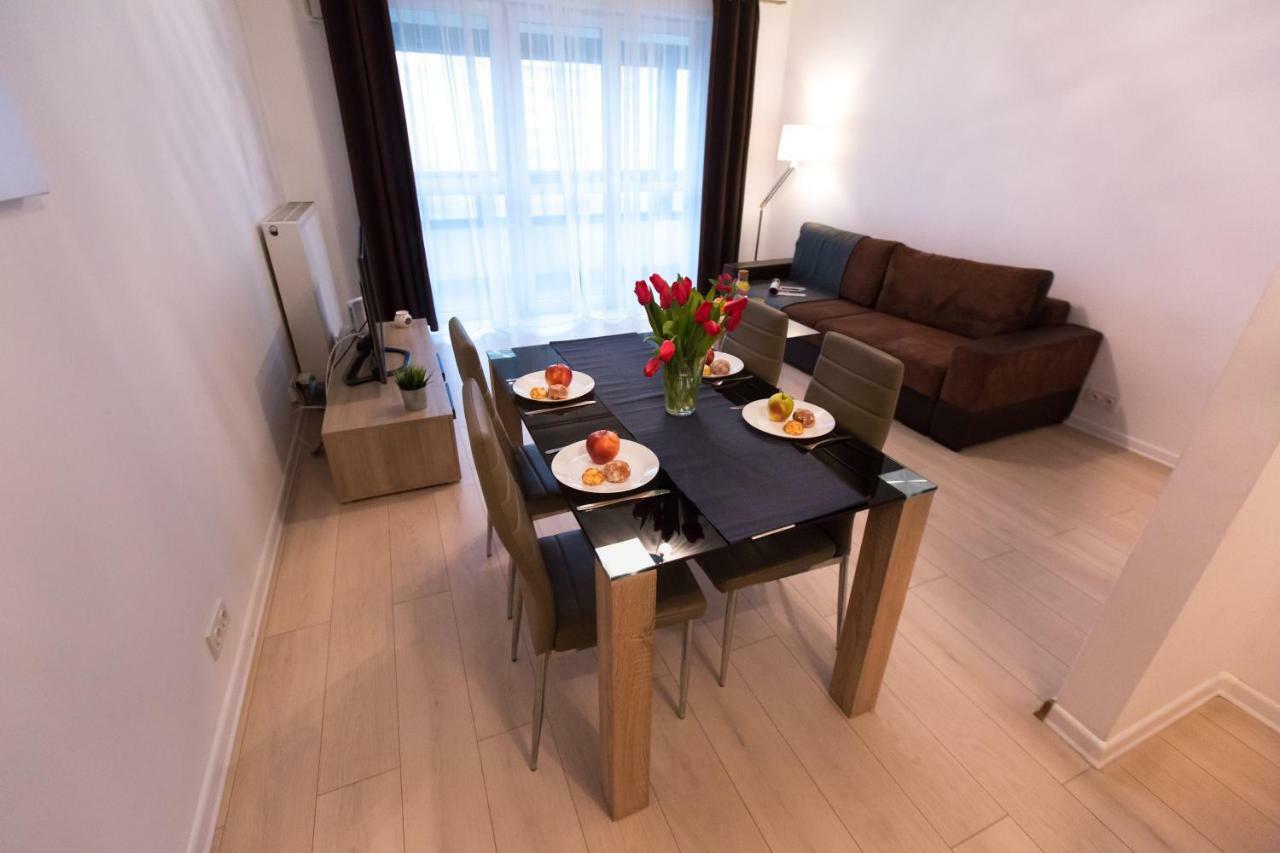 Pcd Aparthotel Ochota Varsó Kültér fotó