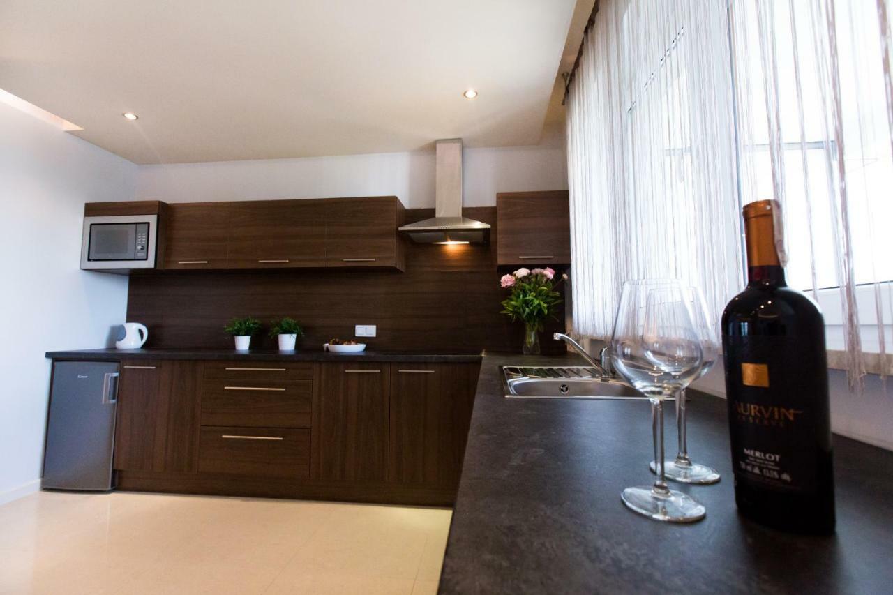 Pcd Aparthotel Ochota Varsó Kültér fotó