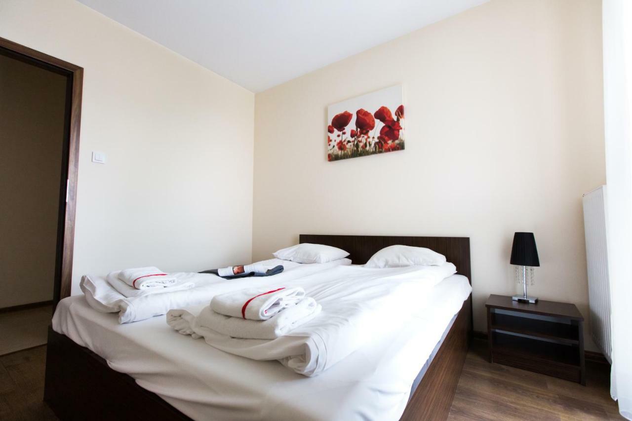 Pcd Aparthotel Ochota Varsó Kültér fotó