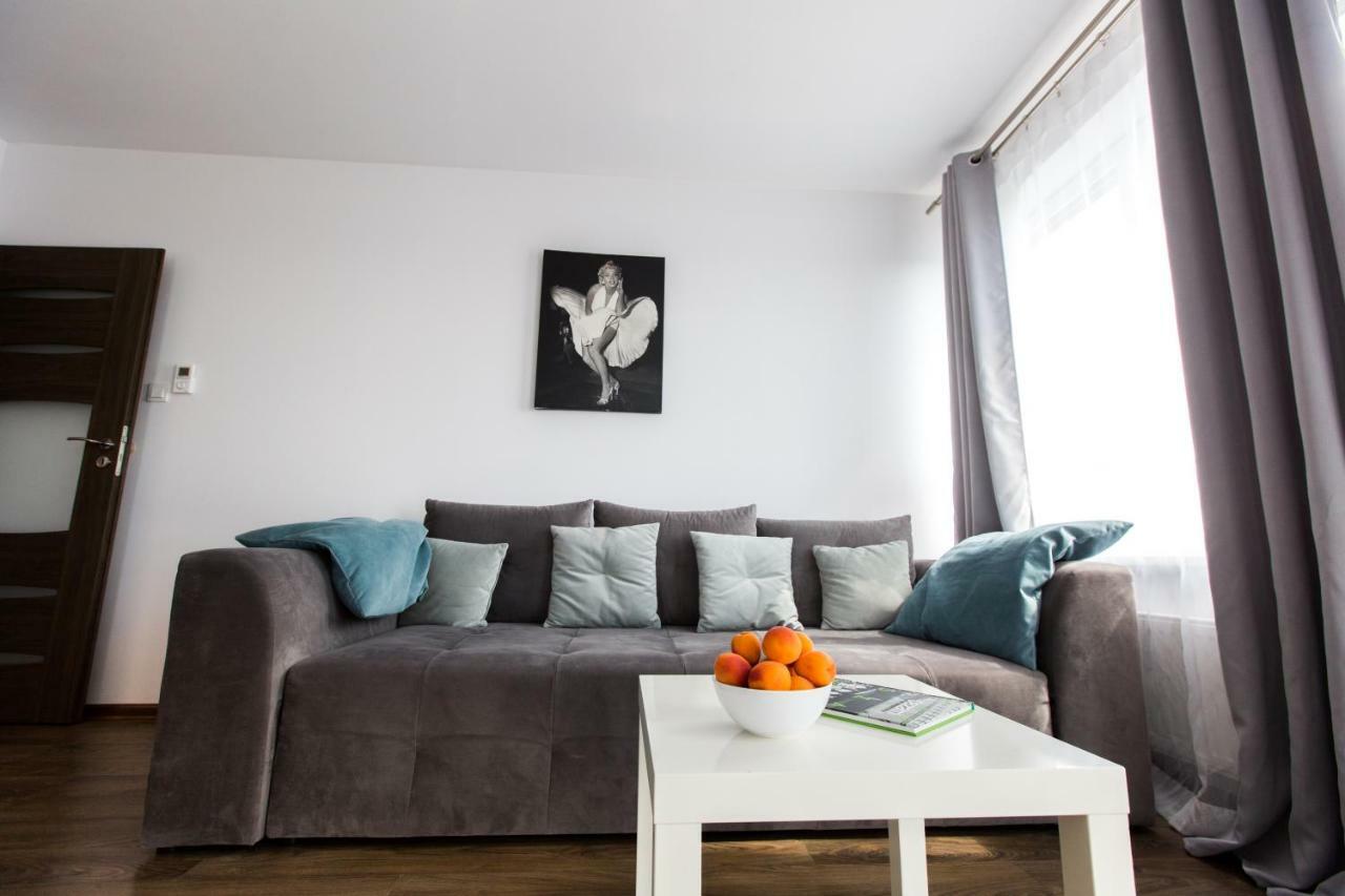 Pcd Aparthotel Ochota Varsó Kültér fotó